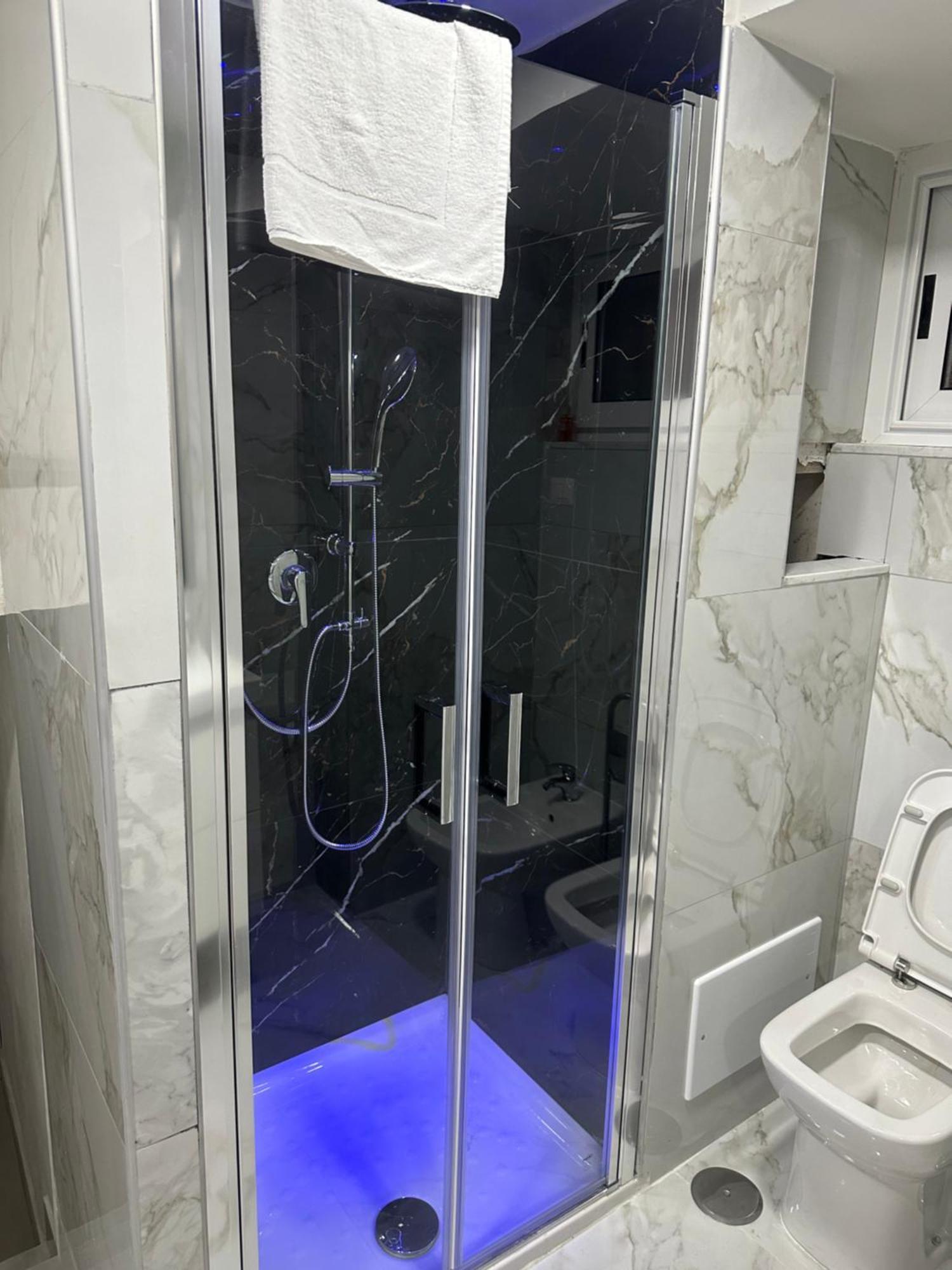 Blue House Apartment Napoli Bagian luar foto